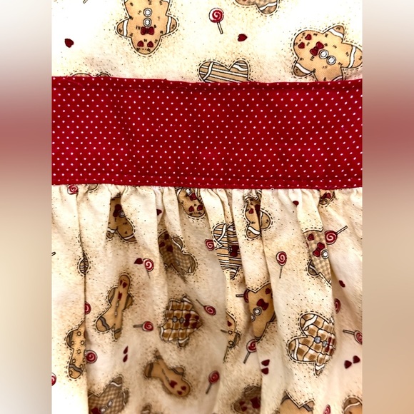 Children’s Hand made Gingerbread Apron - Picture 7 of 13